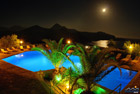 damnoni bay hotel - pool night